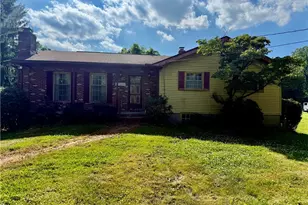 5920 Weaver Rd, New Franklin, OH 44216 - Photo 1