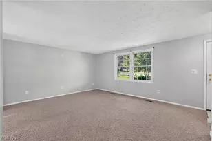 3110 Bronco Dr, Clinton, OH 44216 - Photo 6