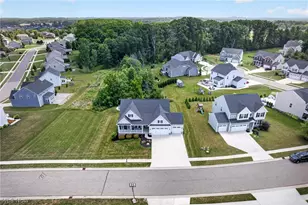 7390 Emerald Glen Ave NW, Canal Fulton, OH 44614 - Photo 32