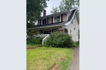 3534 Fairmount Boulevard NE, Canton, OH 44705 - Photo 2