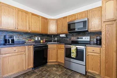 2619 Center Avenue, Alliance, OH 44601 - Photo 1