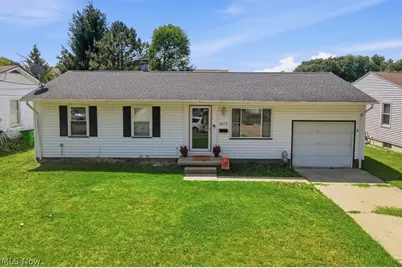2619 Center Avenue, Alliance, OH 44601 - Photo 1