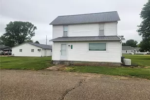 716 Adams St, Conesville, OH 43811 - Photo 1