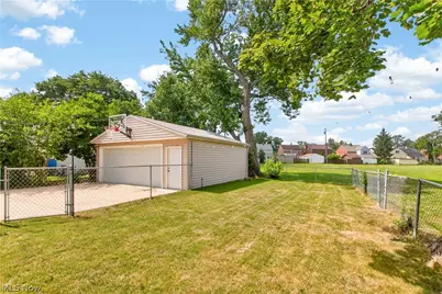 16305 Munn Road, Loveland, OH 44111 - Photo 36