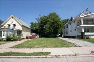 2185 W 105th St, Loveland, OH 44102 - Photo 1