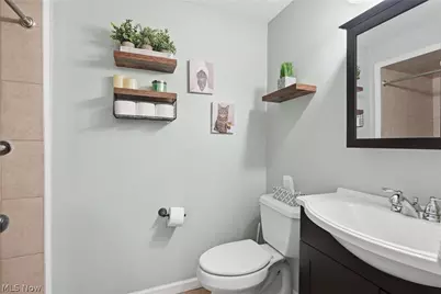 542 Topaz Lane, Brunswick, OH 44212 - Photo 4