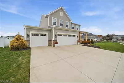 3345 Sandgate Street NW, North Canton, OH 44720 - Photo 2