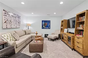 609 Burgess Cir, Aurora, OH 44202 - Photo 36