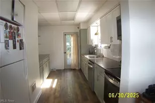 293 W 10th St, Salem, OH 44460 - Photo 18