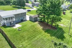 122 Pine Ln, Barnesville, OH 43713 - Photo 4
