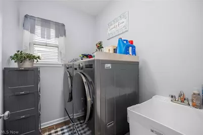 109 W Spring Drive, Elyria, OH 44035 - Photo 30