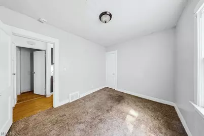 11702 Honeydale Avenue, Loveland, OH 44120 - Photo 12