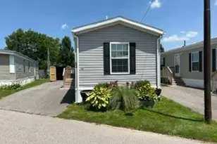 12860 Mayfield Rd, Chardon, OH 44024 - Photo 2