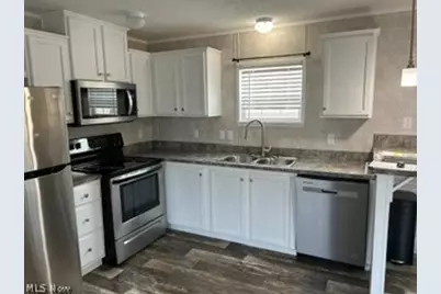12860 Mayfield Rd #52, Chardon, OH 44024 - Photo 8