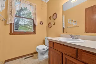 1667 Cadbury Street NW, Massillon, OH 44646 - Photo 16