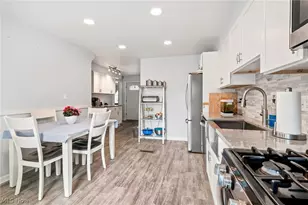1695 Wiltshire Rd, Akron, OH 44313 - Photo 12