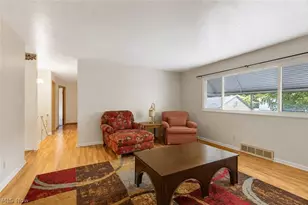5707 Vickie Ln, Huber Heights, OH 44146 - Photo 10