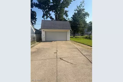 246 Hilliard Road, Elyria, OH 44035 - Photo 48