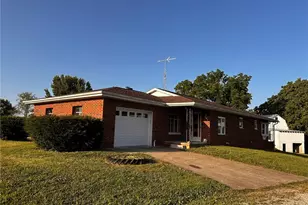 3898 Watertown Rd, Waterford, OH 45786 - Photo 2