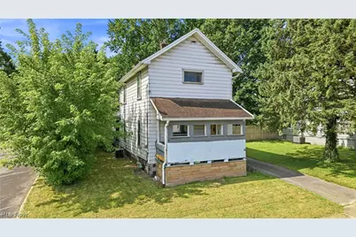 22 Spring Street, Struthers, OH 44471 - Photo 2