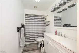 5355 Fulton Dr NW, Canton, OH 44718 - Photo 10
