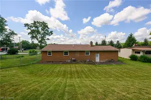 5355 Fulton Dr NW, Canton, OH 44718 - Photo 4