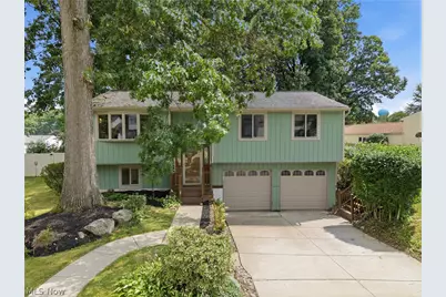 163 Oakhurst Drive, Munroe Falls, OH 44262 - Photo 2