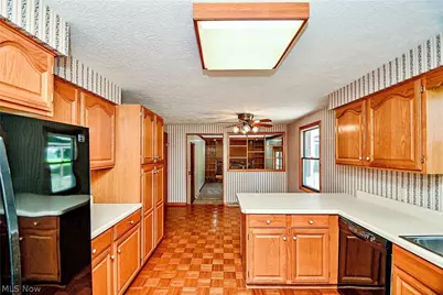 11937 Basswood Avenue NW, Uniontown, OH 44685 - Photo 10