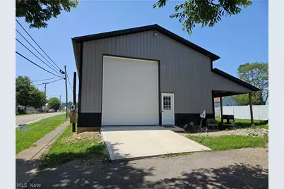 152 Liberty Street E, Martinsburg, OH 43037 - Photo 1