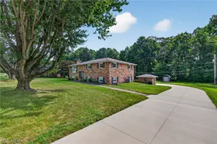 8494 E Wadora Cir NW, North Canton, OH 44720 - Photo 2
