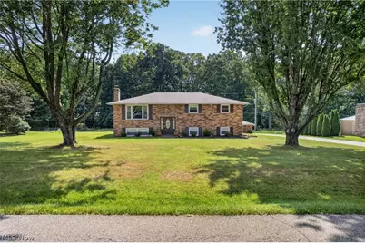 8494 E Wadora Circle NW, North Canton, OH 44720 - Photo 4