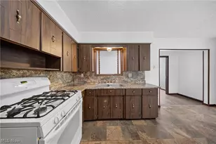 134-136 Brookfield St, Louisville, OH 44641 - Photo 6