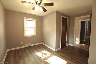 34 Kenmore Avenue, Barberton, OH 44203 - Photo 20