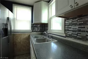 34 Kenmore Ave, Barberton, OH 44203 - Photo 14