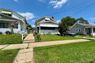 402 E Marietta St Manor, Woodsfield, OH 43793 - Photo 2