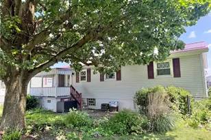 109 Dubey Ln, Weirton, WV 26062 - Photo 14