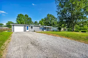 12215 National Dr, Grafton, OH 44044 - Photo 4