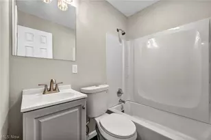 12215 National Dr, Grafton, OH 44044 - Photo 10