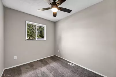 12215 National Drive, Grafton, OH 44044 - Photo 24