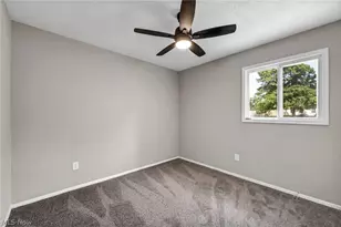 12215 National Dr, Grafton, OH 44044 - Photo 24