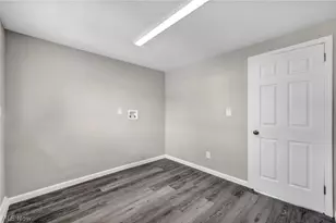 12215 National Dr, Grafton, OH 44044 - Photo 18