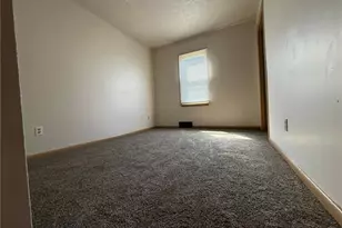 217 S Jackson St, Youngstown, OH 44506 - Photo 10