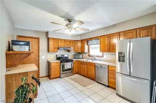 13452 Sunflower Ave NW, Mogadore, OH 44260 - Photo 12