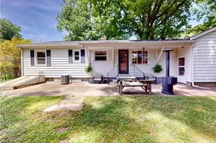 1051 Crown Ave, Ravenna, OH 44266 - Photo 4