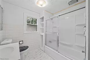 819 Keeney St, Akron, OH 44310 - Photo 22