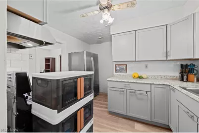 819 Keeney Street, Akron, OH 44310 - Photo 24