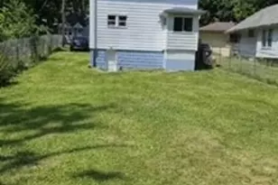 819 Keeney St, Akron, OH 44310 - Photo 2