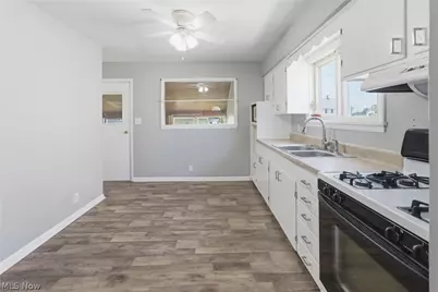 232 S 15th Street, Sebring, OH 44672 - Photo 12