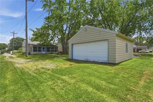 232 S 15th St, Sebring, OH 44672 - Photo 6