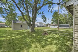 232 S 15th St, Sebring, OH 44672 - Photo 8